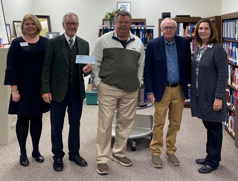 Gadsden State Cardinal Foundation receives $10,000 grant